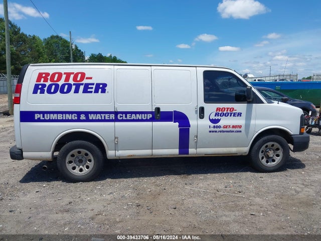 Chevrolet Express 1500 Work Van 2014 1GCSHAF41E1201490 Image 13