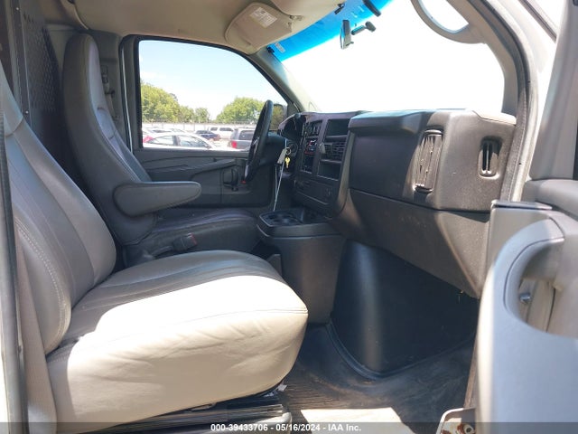 Chevrolet Express 1500 Work Van 2014 1GCSHAF41E1201490 Image 5