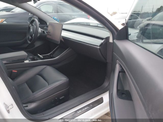 5YJ3E1EB7KF454054 Tesla Model 3 Long Range/performance