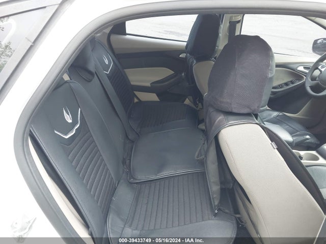 Ford FOCUS SE 2014 1FADP3F24EL257522 Image 8