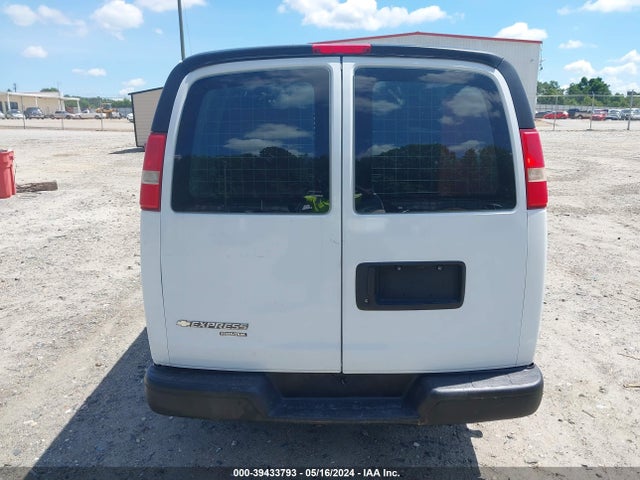 Chevrolet Express 2500 Work Van 2015 1GCWGFCF9F1172328 Image 16
