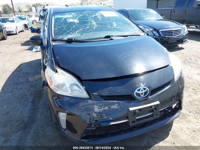 Toyota Prius Two 2015 JTDKN3DU5F1874243 Image 6