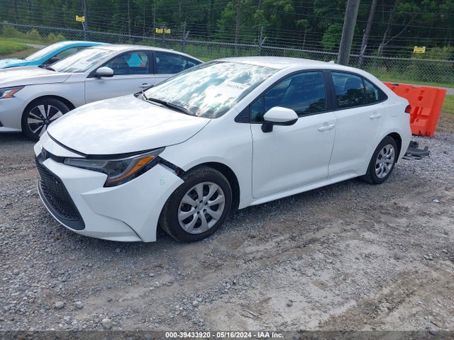 Toyota COROLLA LE 2022 5YFEPMAE4NP331633 Image 2