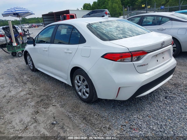 Toyota COROLLA LE 2022 5YFEPMAE4NP331633 Image 3