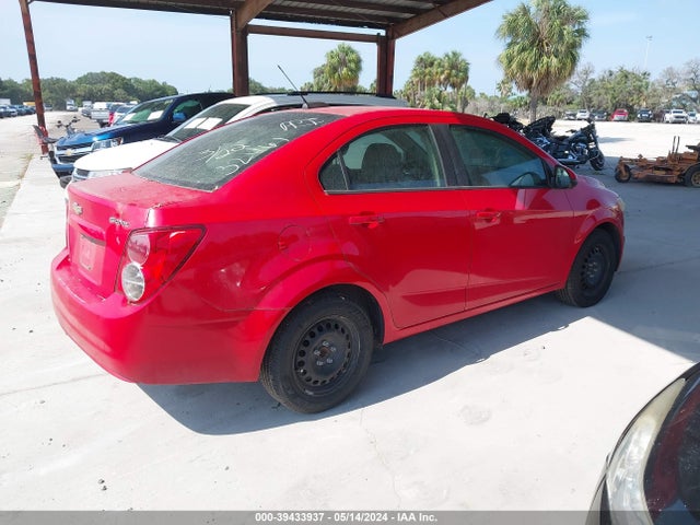 Chevrolet Sonic Ls Auto 2015 1G1JA5SH6F4155289 Image 4
