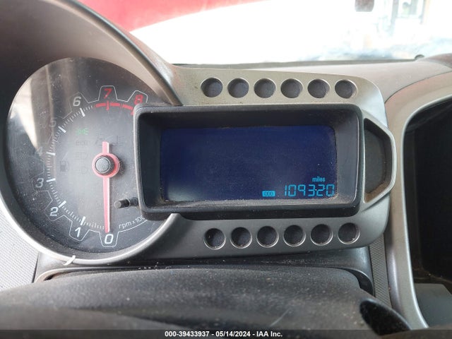 Chevrolet Sonic Ls Auto 2015 1G1JA5SH6F4155289 Image 7