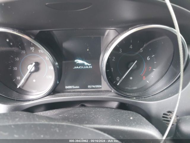 SADCJ2FX3KA609725 Jaguar F-pace 25t Premium