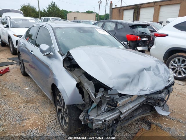 2016 1HGCR2F99GA158816 main image