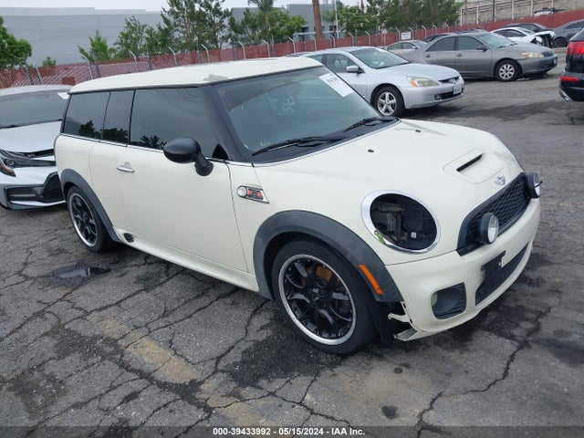 2010 MINI COOPER S CLUBMAN WMWMM3C56ATZ33235 Photo 0
