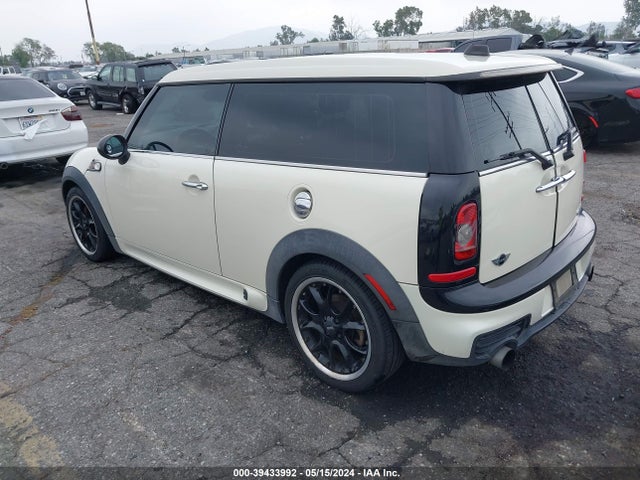 2010 MINI COOPER S CLUBMAN WMWMM3C56ATZ33235 Photo 2