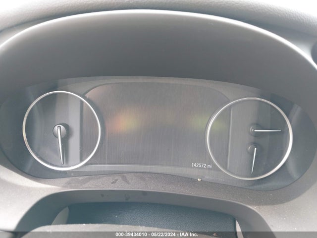 1G4ZN5SS8JU111843 Buick Lacrosse Preferred