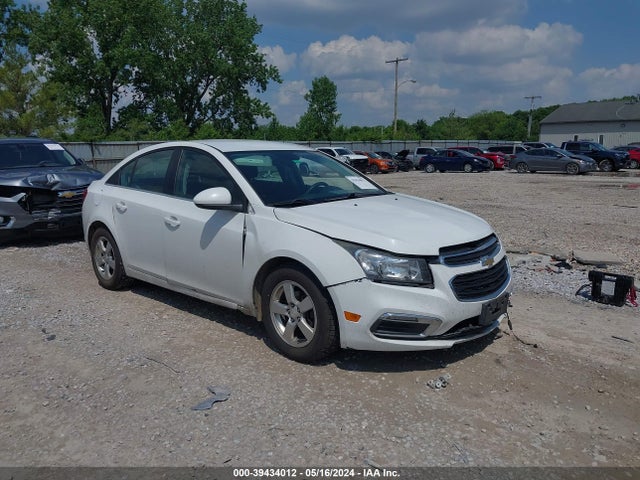 2015 1G1PC5SB8F7238687 main image