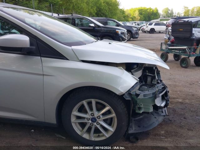 1FADP3FE1JL245915 Ford FOCUS SE