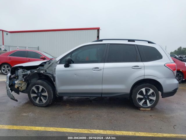 JF2SJABC2JH405011 Subaru Forester 2.5i
