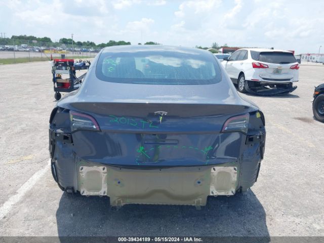 5YJ3E1EA1JF123718 Tesla Model 3 Long Range/mid Range