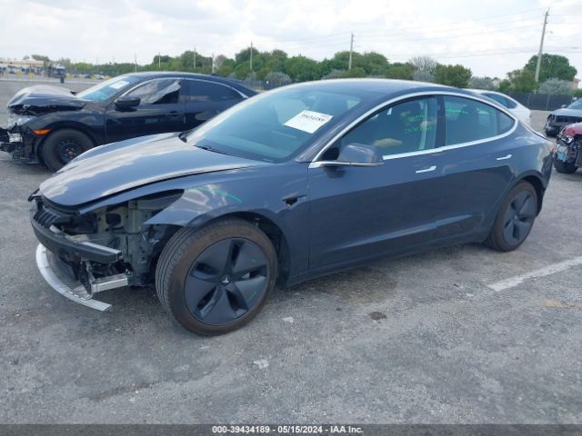 5YJ3E1EA1JF123718 Tesla Model 3 Long Range/mid Range
