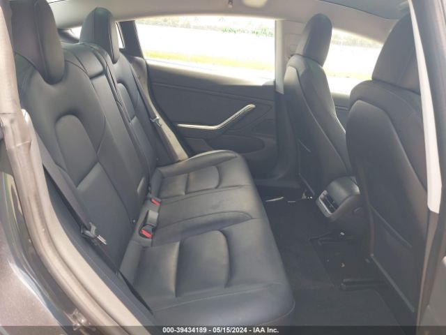 5YJ3E1EA1JF123718 Tesla Model 3 Long Range/mid Range