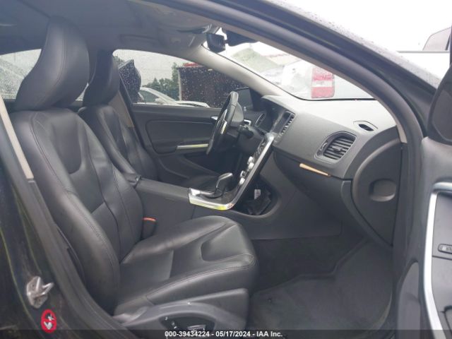 YV126MFK4G2401552 Volvo S60 T5 Drive-e Premier