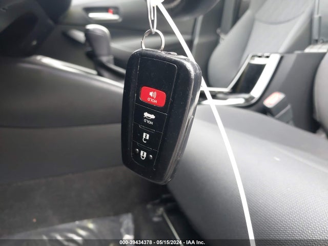 Toyota Corolla Hybrid Le 2021 JTDEAMDE0MJ027330 Image 11