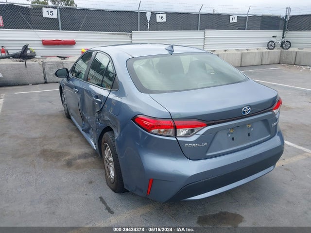Toyota Corolla Hybrid Le 2021 JTDEAMDE0MJ027330 Image 3