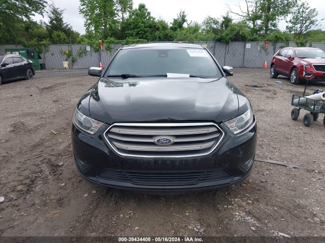 Ford Taurus Limited 2017 1FAHP2F87HG115002 Image 12