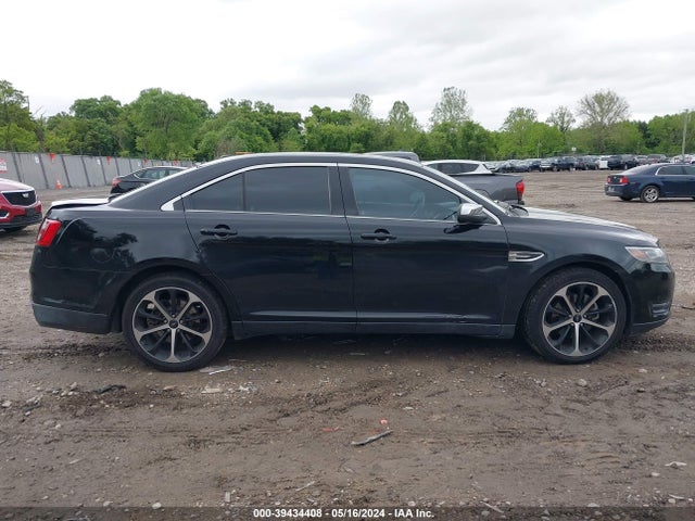 Ford Taurus Limited 2017 1FAHP2F87HG115002 Image 13