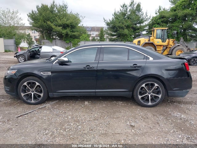 Ford Taurus Limited 2017 1FAHP2F87HG115002 Image 14
