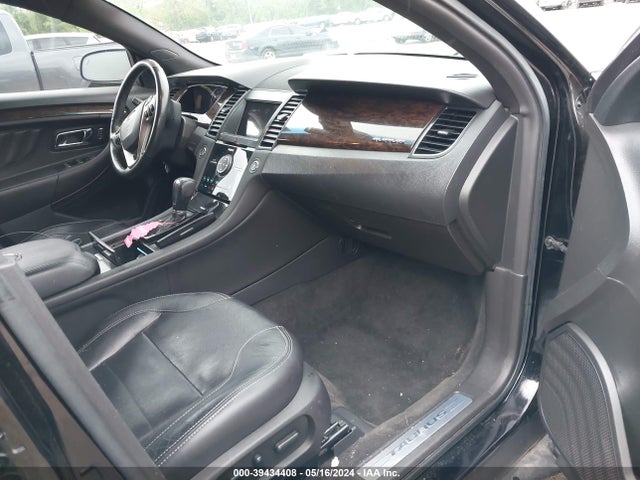 Ford Taurus Limited 2017 1FAHP2F87HG115002 Image 5