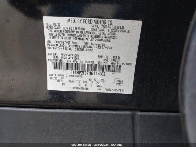 Ford Taurus Limited 2017 1FAHP2F87HG115002 Image 9