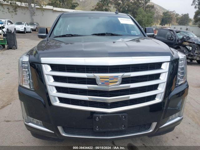 1GYS4BKJXJR374704 Cadillac Escalade Luxury
