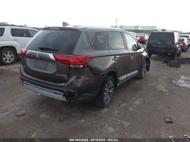 JA4AD3A31KZ015179 Mitsubishi Outlander Se