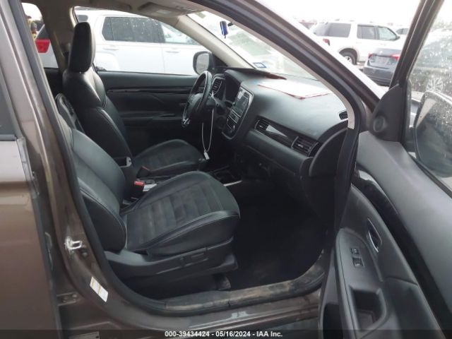 JA4AD3A31KZ015179 Mitsubishi Outlander Se