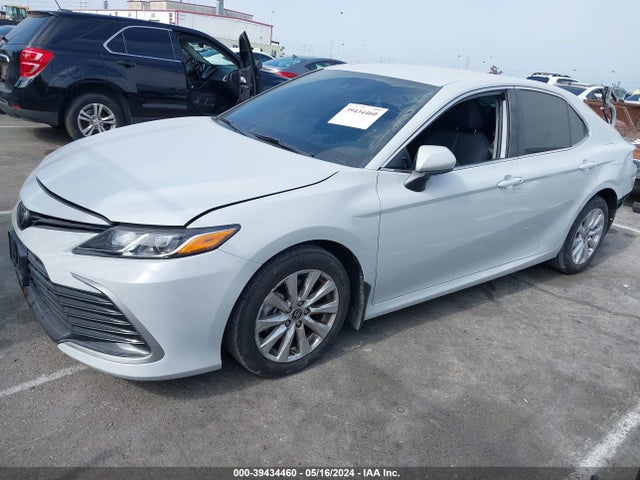 Toyota CAMRY LE 2023 4T1C11AK8PU126542 Image 2