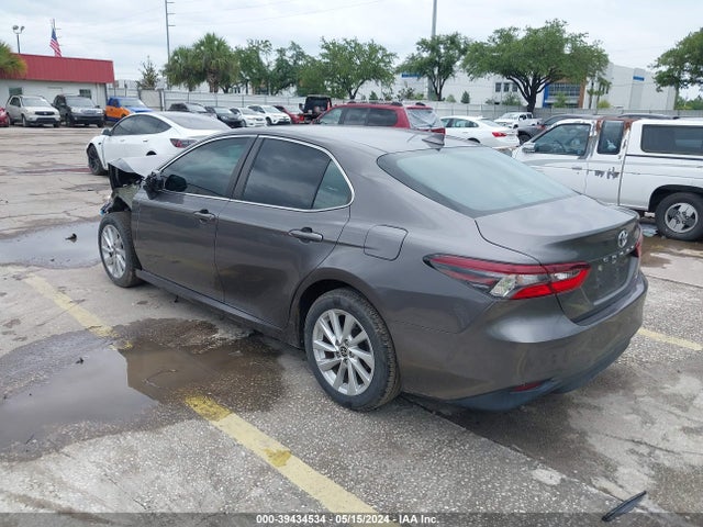 4T1C11AK5MU573910 Toyota CAMRY LE