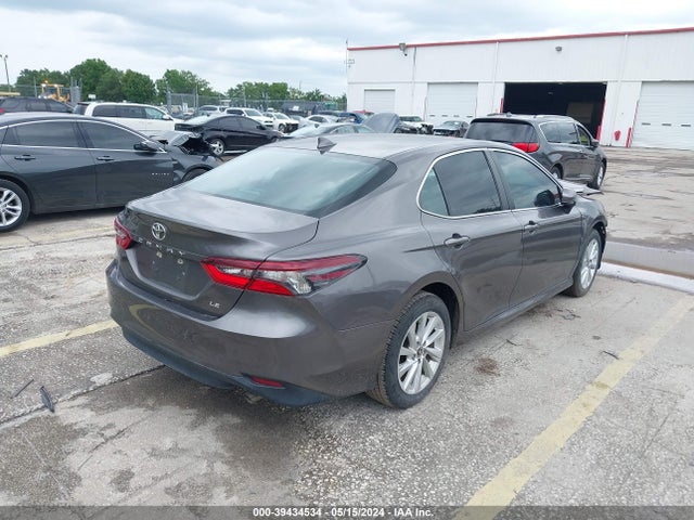 4T1C11AK5MU573910 Toyota CAMRY LE
