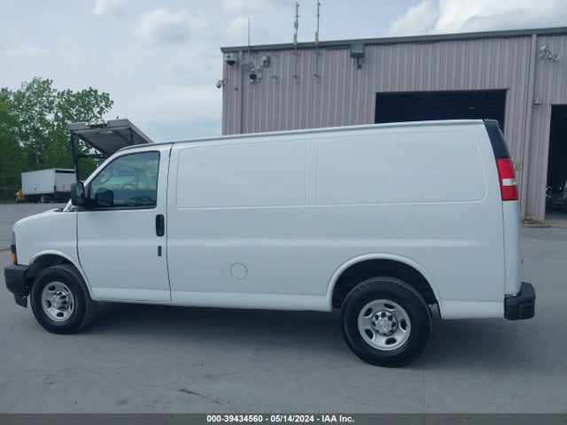 Chevrolet Express Cargo Rwd 2500 Regular Wheelbase Wt 2021 1GCWGAFP3M1153553 Image 14
