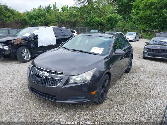 Chevrolet Cruze 1lt Auto 2014 1G1PC5SB1E7187810 Image 2