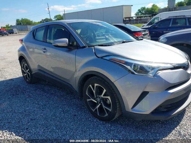 Toyota C-HR XLE 2019 JTNKHMBX5K1033118 главное изображение
