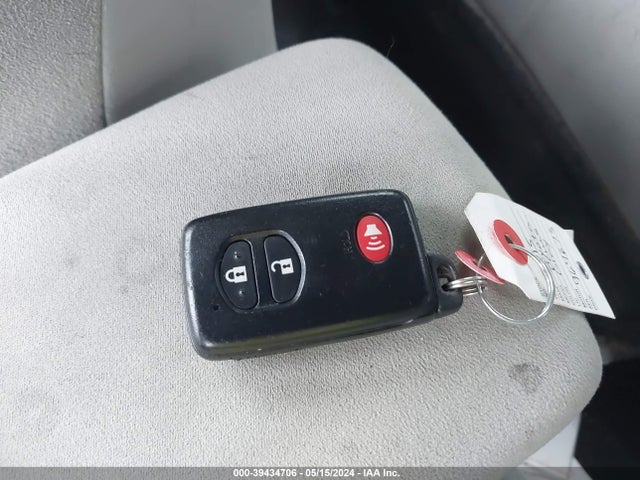 Toyota Prius Two 2015 JTDKN3DU9F1964673 Image 11