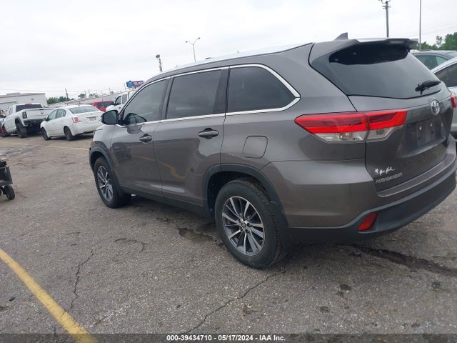 Toyota Highlander Xle 2019 5TDKZRFHXKS367956 Image 3