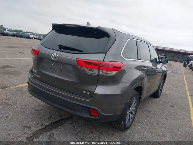 Toyota Highlander Xle 2019 5TDKZRFHXKS367956 Image 4