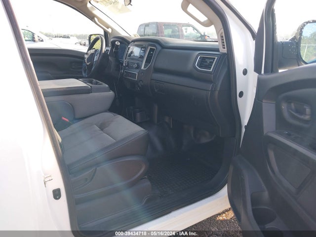 Nissan TITAN S 2018 1N6AA1R79JN549768 Image 5