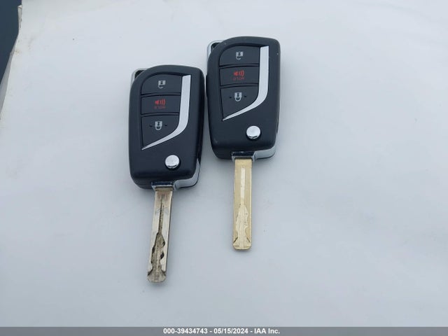 Toyota RAV4 LE 2020 JTMH1RFV6LD060904 Image 11