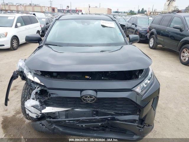 Toyota RAV4 LE 2020 JTMH1RFV6LD060904 Image 12