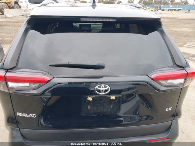 Toyota RAV4 LE 2020 JTMH1RFV6LD060904 Image 16