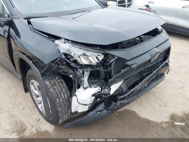 Toyota RAV4 LE 2020 JTMH1RFV6LD060904 Image 6