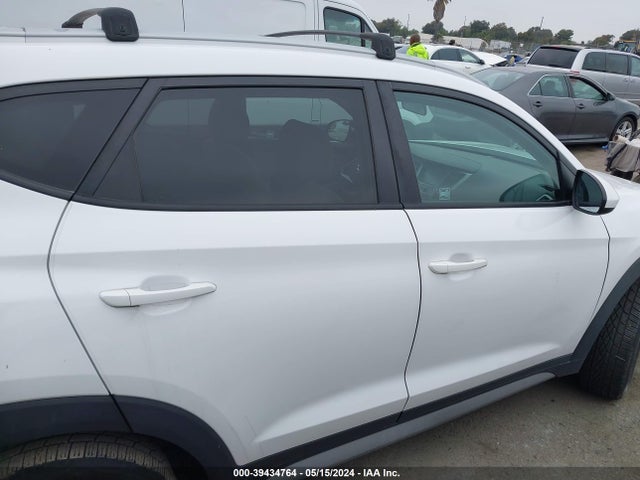 Hyundai TUCSON SEL 2018 KM8J33A4XJU695530 Image 13