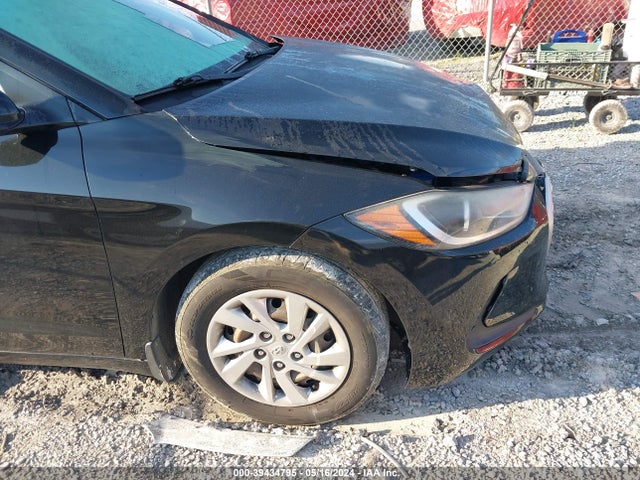 Hyundai ELANTRA SE 2018 5NPD74LF7JH224729 Image 13