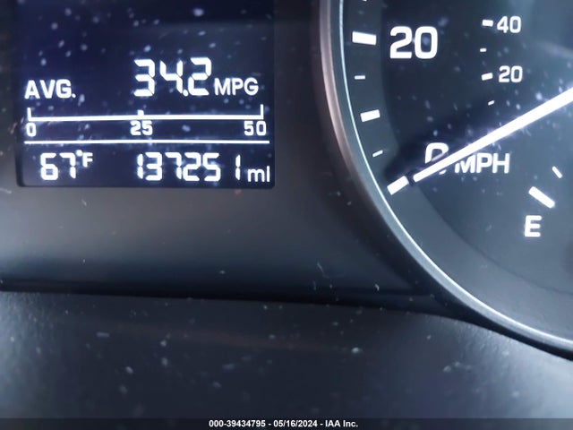 Hyundai ELANTRA SE 2018 5NPD74LF7JH224729 Image 7