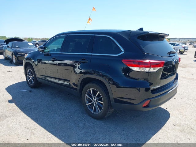 Toyota Highlander Xle 2019 5TDKZRFH5KS350112 Image 3